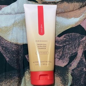 ❌ DONATED ❌ Coco Glow Light to Medium